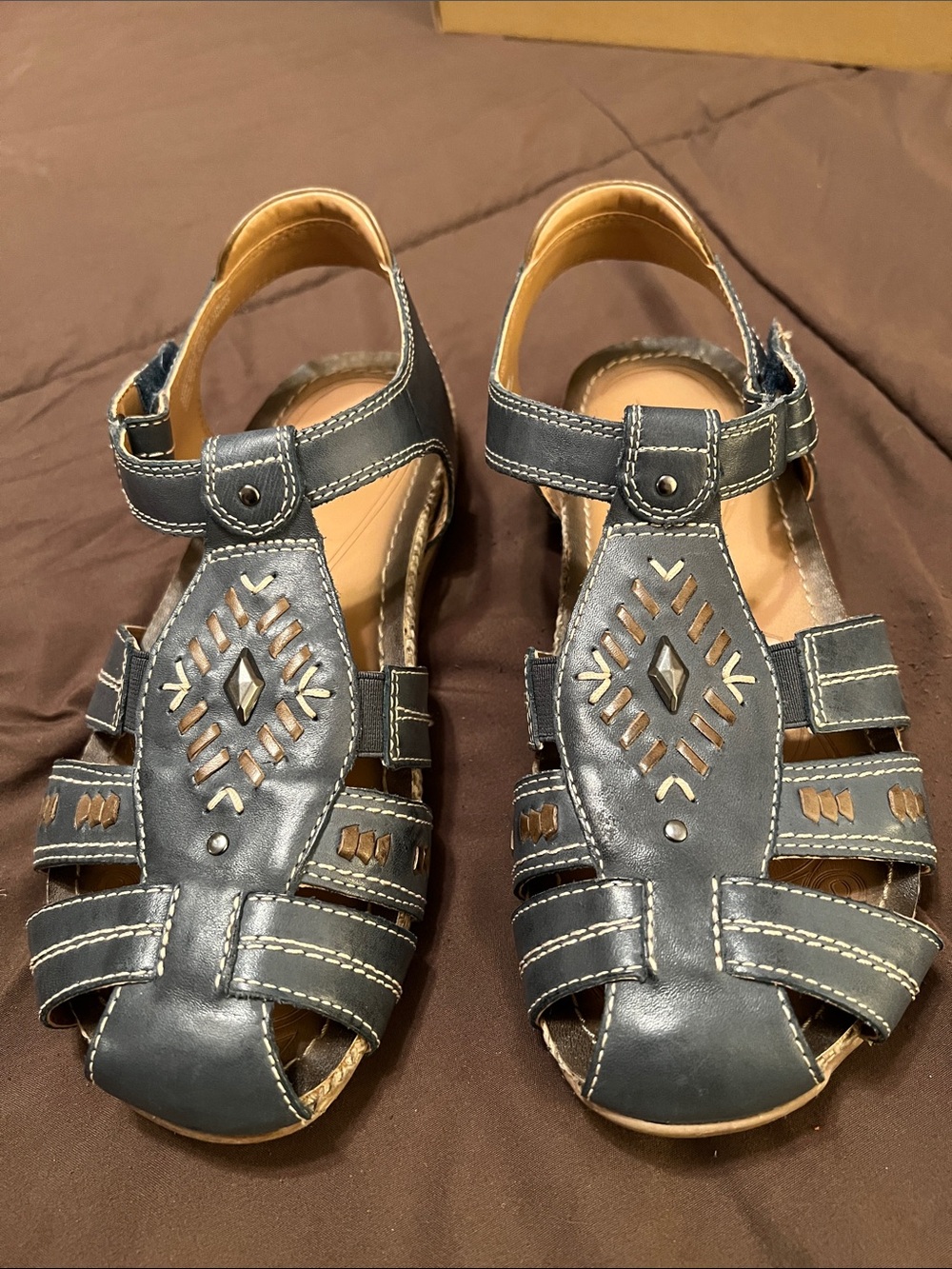 Earth Women's Navy Leather Cutout Sandals